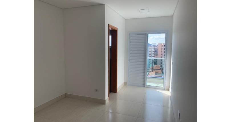 Belo Sobrado novo à venda na Vila Mangalot na Rua Evandro Danton Ferreira Gandra 65