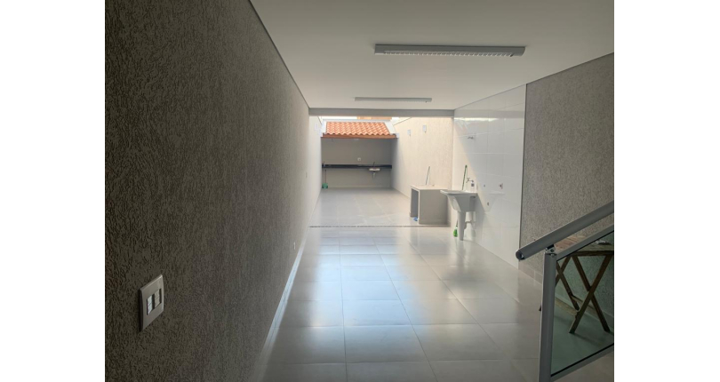 Belo Sobrado novo à venda na Vila Mangalot na Rua Evandro Danton Ferreira Gandra 65