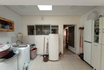 Casas para renda à venda no Jardim Santo Elias na Rua Otávio Gonçalves Martins