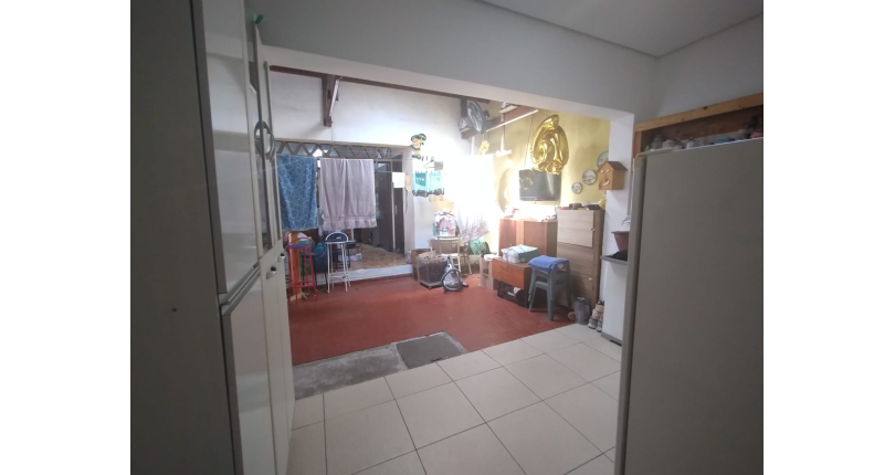 Casas para renda à venda no Jardim Santo Elias na Rua Otávio Gonçalves Martins