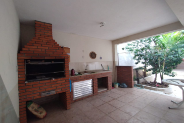 Casa Térrea à venda no Jardim Santo Elias na Rua Domingos Sérgio dos Anjos,