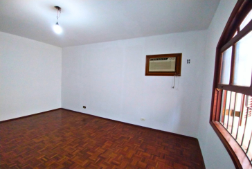 Sobrado à venda no Jardim Marisa na Rua Avelino Ginjo,