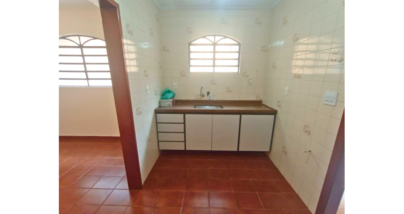 Sobrado à venda no Jardim Marisa na Rua Avelino Ginjo,