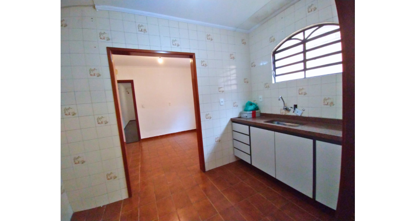 Sobrado à venda no Jardim Marisa na Rua Avelino Ginjo,