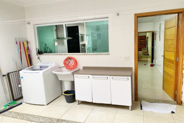 LINDO Sobrado à venda na Vila Bonilha na Rua Luís Afonso, com 3 dormitórios