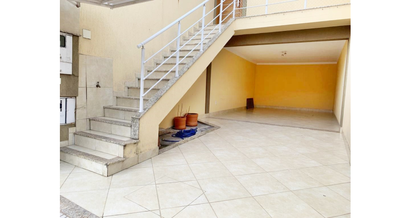 LINDO Sobrado à venda na Vila Bonilha na Rua Luís Afonso, com 3 dormitórios