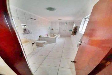 Belo Sobrado à venda na Vila Pereira Barreto na Rua Luís de Andrade,