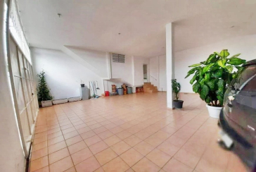 Belo Sobrado à venda na Vila Pereira Barreto na Rua Luís de Andrade,