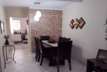 Sobrado à venda no Conjunto Residencial Vista Verde na Rua Desembargador Joaquim Bandeira de Melo 657