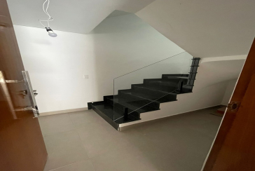 Lindo Sobrado novo à venda no Jardim Regina na Rua Francisco Ursaia, 51A