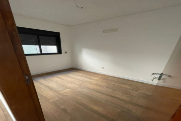 Lindo Sobrado novo à venda no Jardim Regina na Rua Francisco Ursaia, 51A