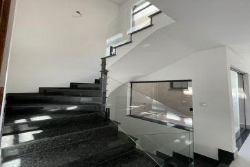 Lindo Sobrado novo à venda no Jardim Regina na Rua Francisco Ursaia, 51A