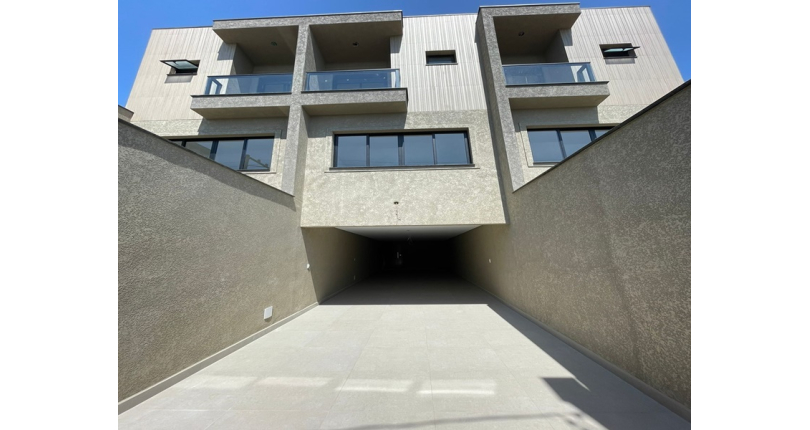 Lindo Sobrado novo à venda no Jardim Regina na Rua Francisco Ursaia, 51A