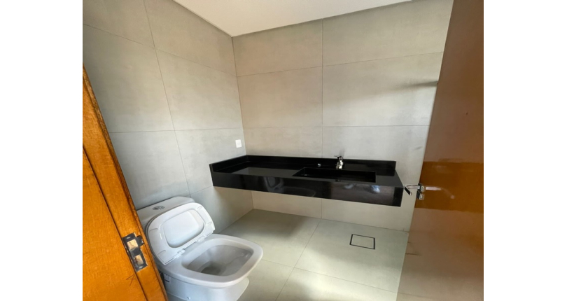 Lindo Sobrado novo à venda no Jardim Regina na Rua Francisco Ursaia, 51A