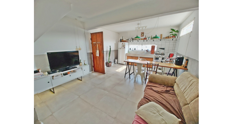 Sobrado à venda no Jardim Vista Linda na Rua Erva das Virgens