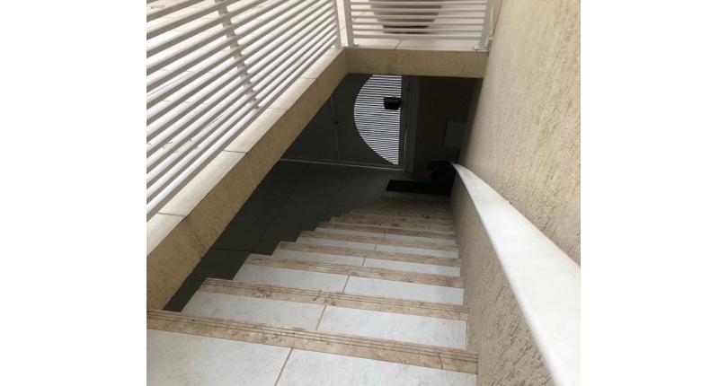 Belo Sobrado à venda na Vila Guedes na Rua Carolina Guedes, 