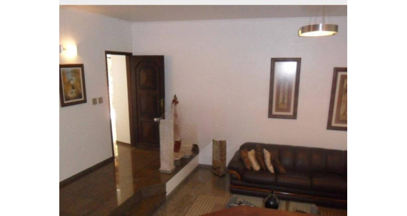  Sobrado à venda na Vila Pereira Cerca na Rua Visconde Cavalcanti com 4 dormitórios