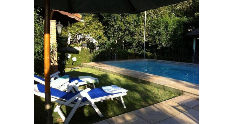  Sobrado à venda na Vila Pereira Cerca na Rua Visconde Cavalcanti com 4 dormitórios