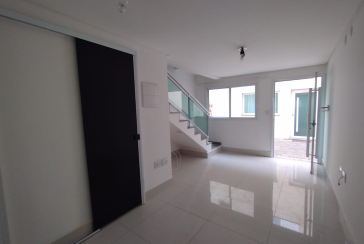 Sobrado à venda na Vila Mangalot na Rua Jose Ataliba Ortiz 834, no Condomínio Boulevard Park,