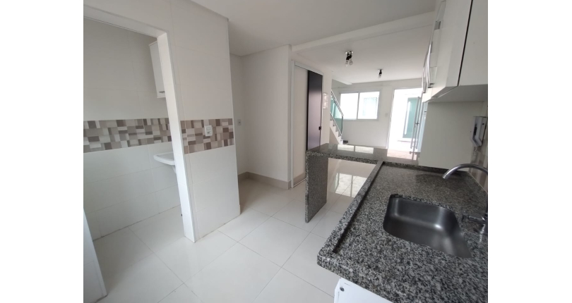 Sobrado à venda na Vila Mangalot na Rua Jose Ataliba Ortiz 834, no Condomínio Boulevard Park,