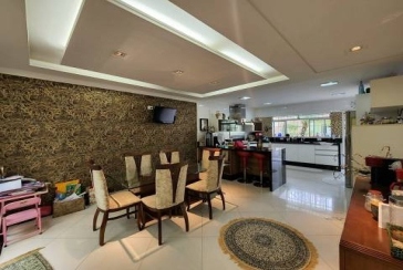 LINDO Sobrado á venda no Parque São Domingos na Rua Paulo Felipetti