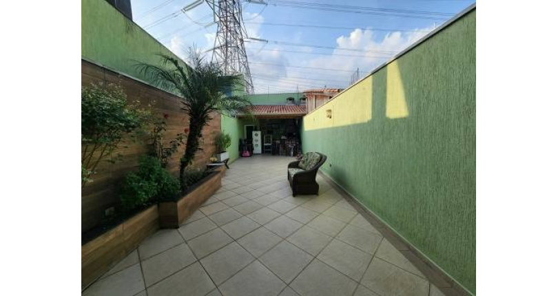 LINDO Sobrado á venda no Parque São Domingos na Rua Paulo Felipetti