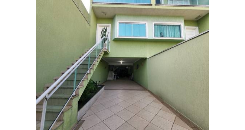 LINDO Sobrado á venda no Parque São Domingos na Rua Paulo Felipetti