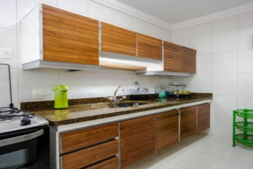 LINDO Sobrado à venda no Parque Maria Domitila na Rua Monsenhor Castro Nery com 4 dormitórios