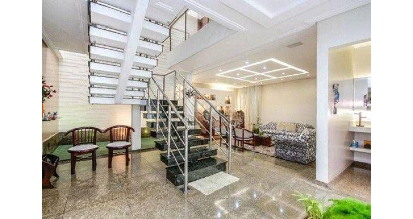 LINDO Sobrado à venda no Parque Maria Domitila na Rua Monsenhor Castro Nery com 4 dormitórios