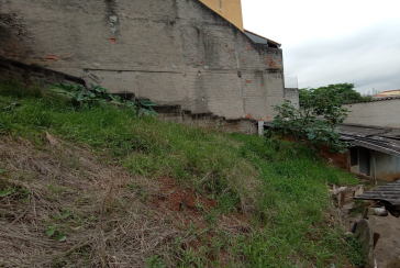 Terreno à venda no Jardim Mutinga na Rua Gustavo de Lacerda