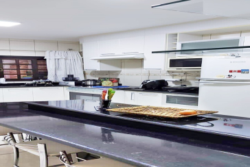 Sobrado à venda em Pirituba na Rua Drosera, com 3 dormitórios,