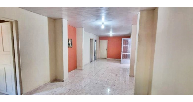 Casa à venda no Jardim Santa Lucrécia na Rua Guiomar Novaes,