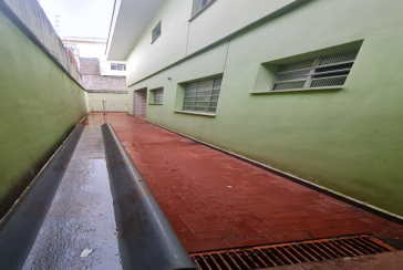 Sobrado à venda no Parque São Domingos na Avenida General Charles de Gaulle