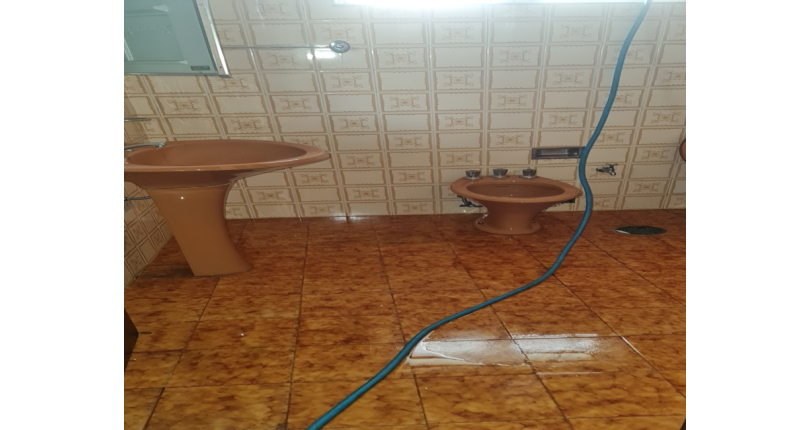 Sobrado à venda no Parque São Domingos na Avenida General Charles de Gaulle