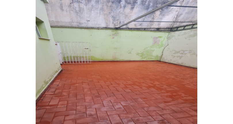 Sobrado à venda no Parque São Domingos na Avenida General Charles de Gaulle