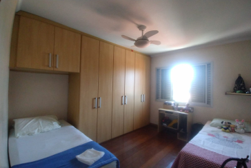 Sobrado á venda no Parque São Domingos na Rua Professora Altina Maynard de Araújo