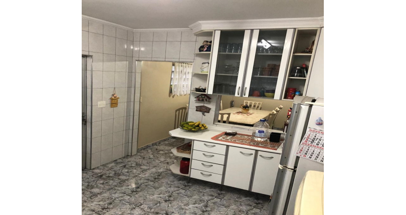 Sobrado á venda no Jardim Santo Elias na Rua Benedito da Fonseca Rondon