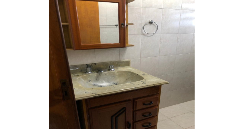 Sobrado á venda no Jardim Santo Elias na Rua Benedito da Fonseca Rondon