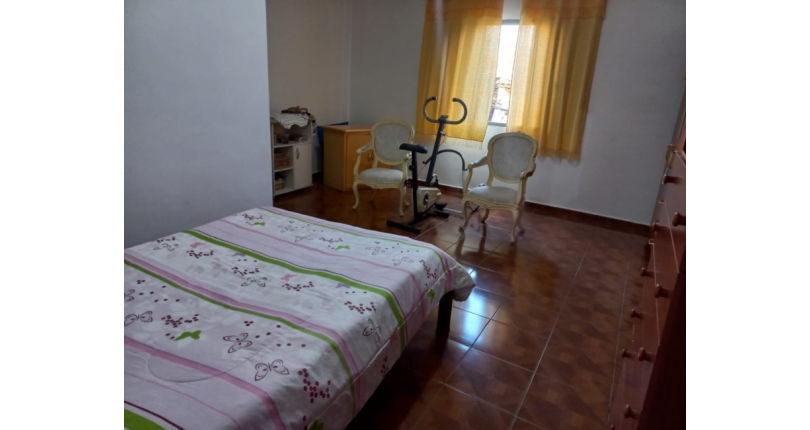 Sobrado à venda na Mutinga (Osasco) na Rua Otávio Schianti