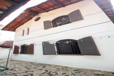 Casa à venda na Vila Fiat Lux na Rua General Alencastro Guimarães