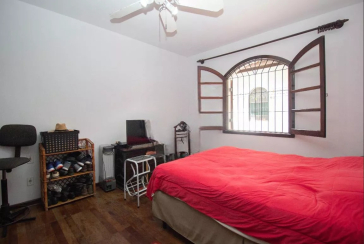 Casa à venda na Vila Fiat Lux na Rua General Alencastro Guimarães