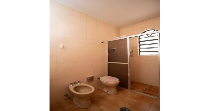 Casa à venda na Vila Fiat Lux na Rua General Alencastro Guimarães