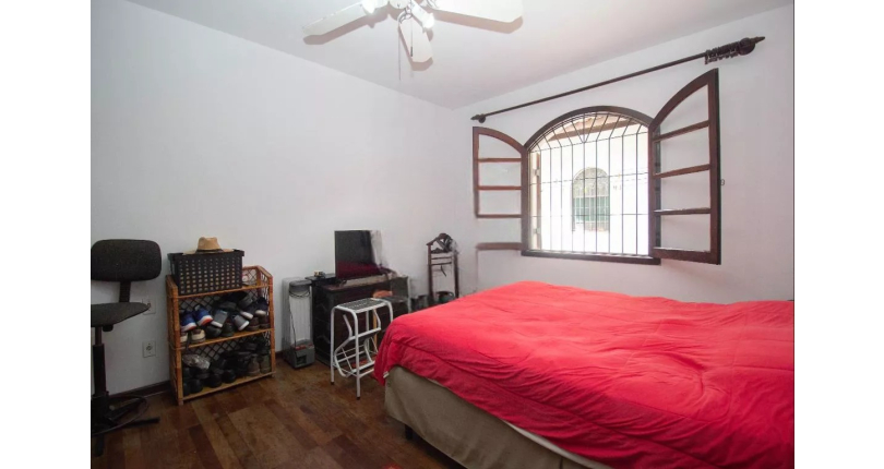 Casa à venda na Vila Fiat Lux na Rua General Alencastro Guimarães