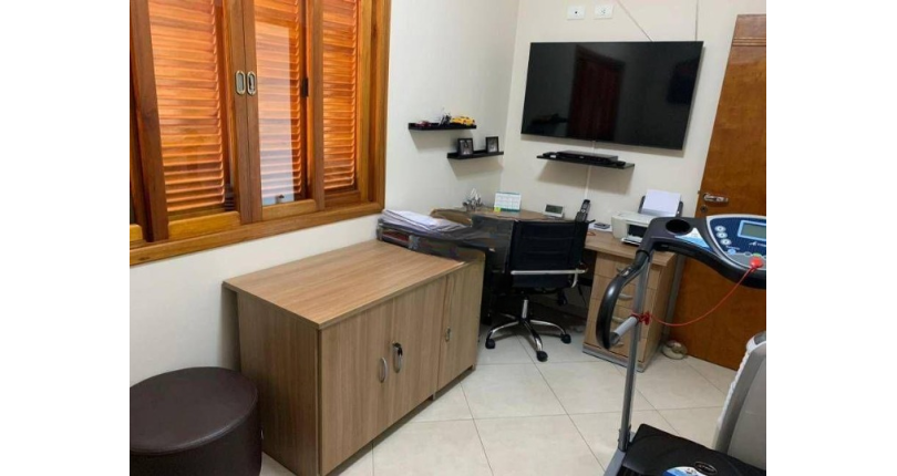 Sobrado à venda no Parque São Domingos na Rua Professor Aguinaldo Simões