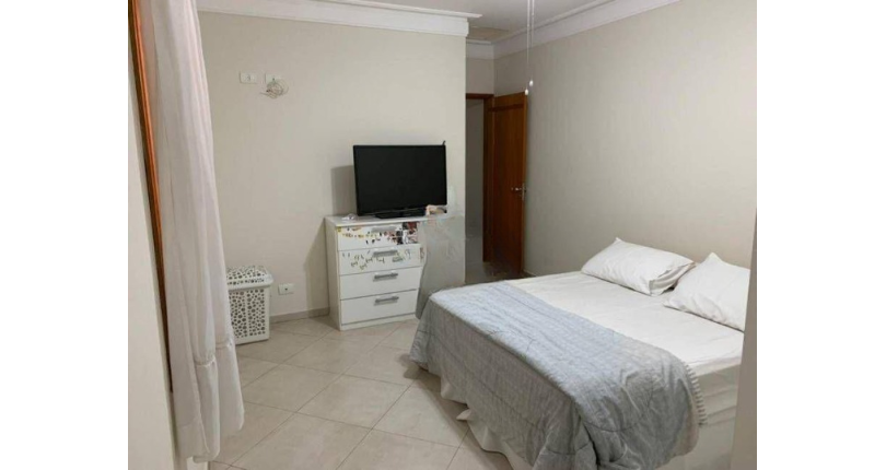 Sobrado à venda no Parque São Domingos na Rua Professor Aguinaldo Simões