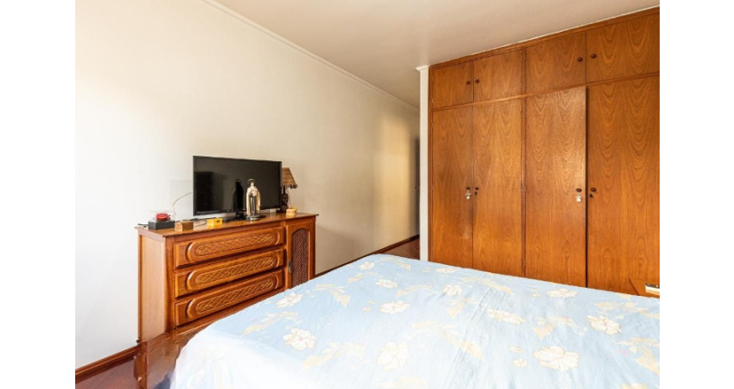 Sobrado à Venda no Parque São Domingos na Rua Professora Altina Maynardi de Araújo