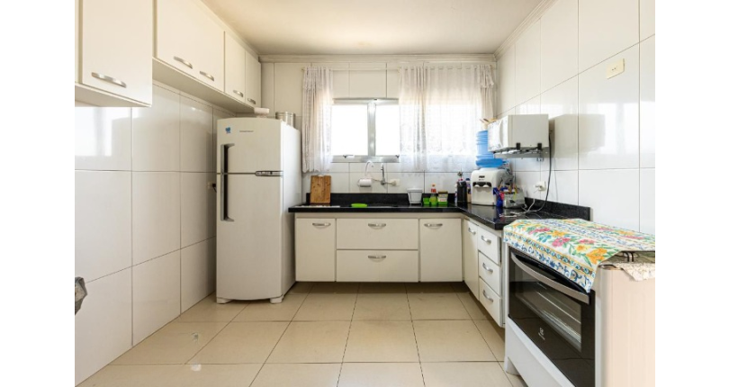 Sobrado à Venda no Parque São Domingos na Rua Professora Altina Maynardi de Araújo