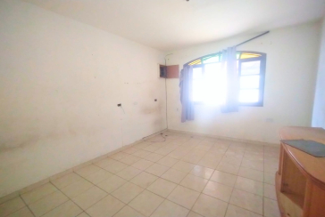 Casa para renda à venda no Jaraguá na Rua Coronel José Venâncio Dias