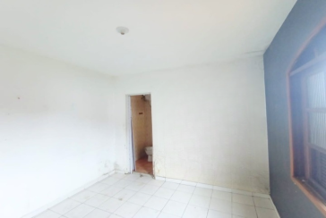 Casa para renda à venda no Jaraguá na Rua Coronel José Venâncio Dias