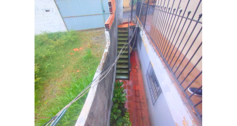 Casa para renda à venda no Jaraguá na Rua Coronel José Venâncio Dias